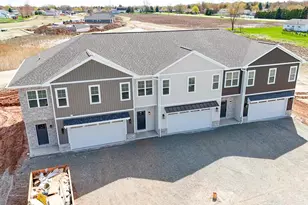 1853 London Rd, Green Bay, WI 54311 - Photo 2