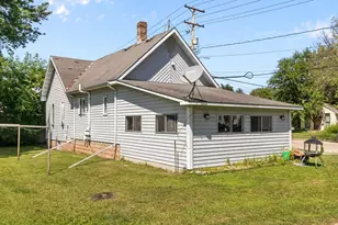 22 E 12th St, Clintonville, WI 54929 - Photo 4