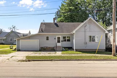 22 E 12th Street, Clintonville, WI 54929 - Photo 1