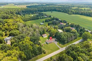 N5328 Collier Rd, New London, WI 54961 - Photo 8