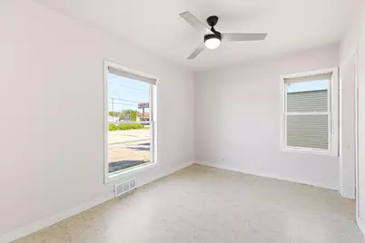 1224 S Commercial Street, Neenah, WI 54956 - Photo 6