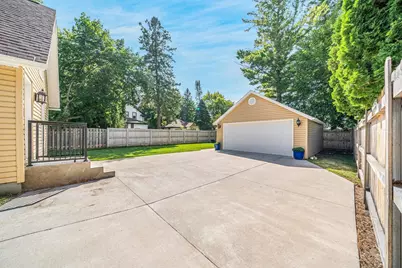 717 Powers Street, Oshkosh, WI 54901 - Photo 52