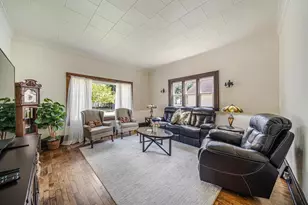 717 Powers St, Oshkosh, WI 54901 - Photo 6