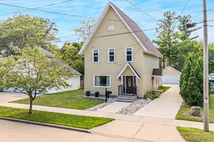 717 Powers St, Oshkosh, WI 54901 - Photo 1