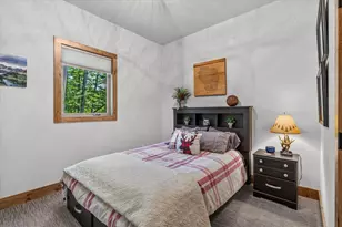 15812 Mac Holz Ln, Mountain, WI 54149 - Photo 16