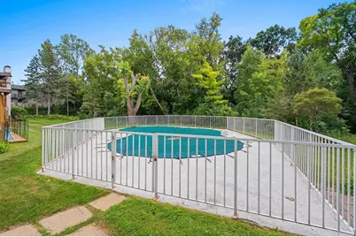 2686 Humboldt Road #10, Green Bay, WI 54311 - Photo 36