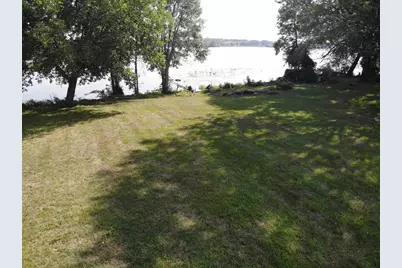 Driftwood Lane, Oshkosh, WI 54902 - Photo 8