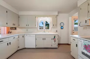 161 Parkside Ct, Green Bay, WI 54313 - Photo 24
