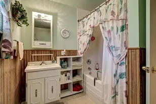 2068 S Point Comfort Rd, Oshkosh, WI 54902 - Photo 26