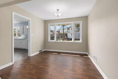 907 W 8th Avenue, Oshkosh, WI 54902 - Photo 12