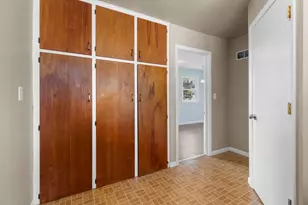 907 W 8th Ave, Oshkosh, WI 54902 - Photo 48