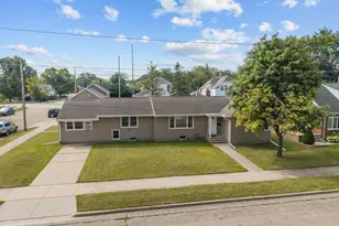 907 W 8th Ave, Oshkosh, WI 54902 - Photo 28