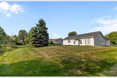 1238 Willow Bend Lane, Oshkosh, WI 54904 - Photo 8
