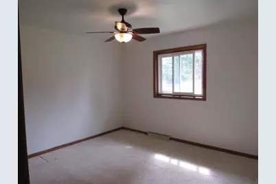 2781 Tulip Court, Green Bay, WI 54313 - Photo 8
