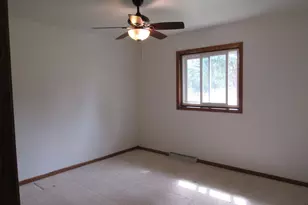 2781 Tulip Ct, Green Bay, WI 54313 - Photo 8