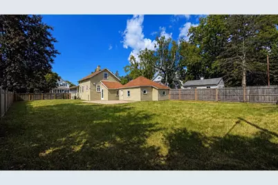 1022 Mt Vernon Street, Oshkosh, WI 54901 - Photo 48