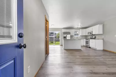 2108 Gadwall Lane, Green Bay, WI 54311 - Photo 6