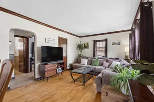 1823 Hubbard St, Oshkosh, WI 54902 - Photo 2