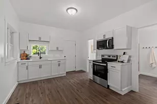 1532 W Bent Ave, Oshkosh, WI 54901 - Photo 18