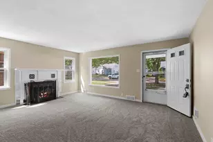 1139 14th Ave, Green Bay, WI 54304 - Photo 6