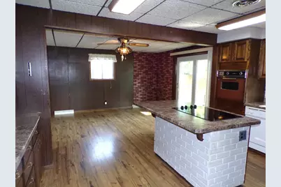 332 W Madison Street, Wautoma, WI 54982 - Photo 10