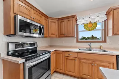 5056 Snapdragon Circle, Little Suamico, WI 54141 - Photo 16