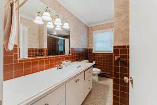 1655 Arizona St, Oshkosh, WI 54902 - Photo 12