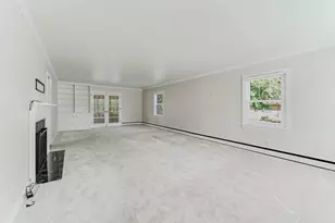 1655 Arizona St, Oshkosh, WI 54902 - Photo 4