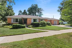 1862 Melon Ave, Green Bay, WI 54302 - Photo 2