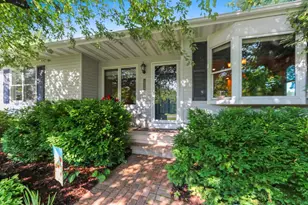 5050 Redbud Ct, Green Bay, WI 54311 - Photo 4