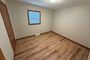 269 E Moore St, Berlin, WI 54923 - Photo 8