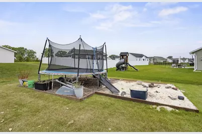 1777 Loyal Drive, Neenah, WI 54956 - Photo 36