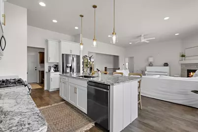 1777 Loyal Drive, Neenah, WI 54956 - Photo 12