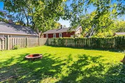 124 N Oneida Street, Green Bay, WI 54303 - Photo 6
