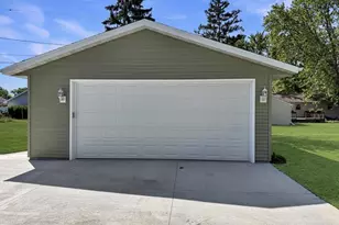 208 State St, Neenah, WI 54956 - Photo 22