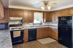 208 State St, Neenah, WI 54956 - Photo 6
