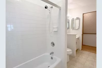 240 N Eagle Street, Oshkosh, WI 54902 - Photo 12