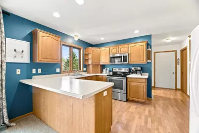 4922 Remiker Lane, Manitowoc, WI 54220 - Photo 6