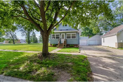 408 Oak Street, Green Bay, WI 54304 - Photo 2