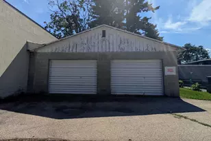 205 E Division St, Shawano, WI 54166 - Photo 26