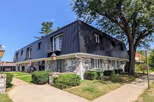 205 E Division St, Shawano, WI 54166 - Photo 4