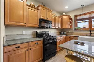 2993 Georgetown Pl, Menasha, WI 54952 - Photo 12