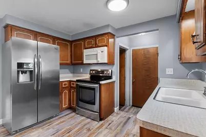 2098 True Lane, Green Bay, WI 54304 - Photo 8