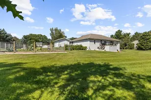 3206 River Forest Hills Dr, Pulaski, WI 54162 - Photo 50
