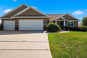 3594 Bay Harbor Dr, Green Bay, WI 54311 - Photo 4
