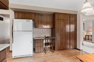 2697 Indian Hill Dr, Green Bay, WI 54313 - Photo 14