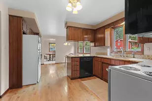 2697 Indian Hill Dr, Green Bay, WI 54313 - Photo 18
