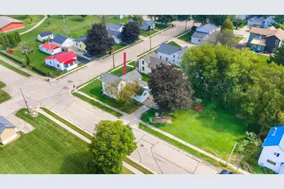 201 Monroe Street, Waupun, WI 53963 - Photo 30