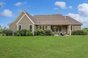 N18W24703 Still River Dr, Pewaukee, WI 53072 - Photo 34