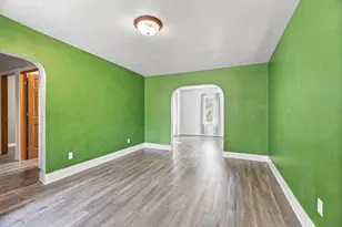 117 W Custer Ave, Oshkosh, WI 54901 - Photo 10